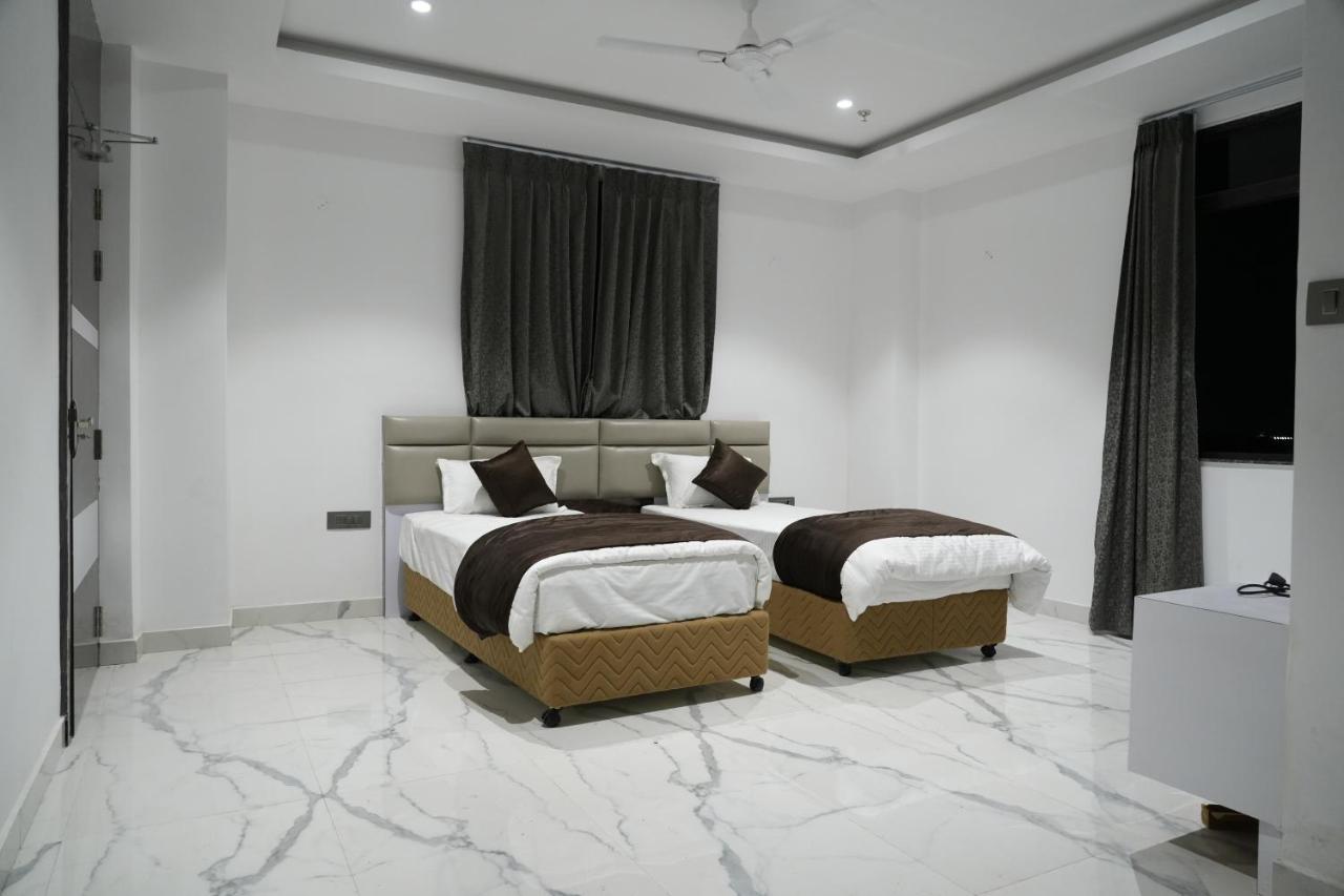 Royal Bliss Hotel Patna  Ngoại thất bức ảnh