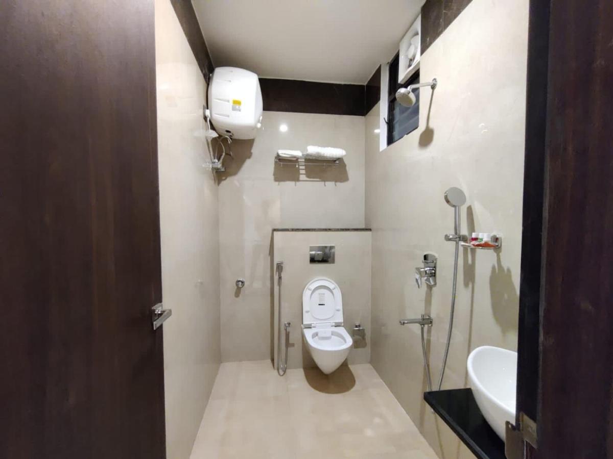 Royal Bliss Hotel Patna  Ngoại thất bức ảnh