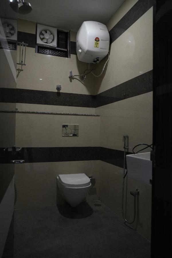 Royal Bliss Hotel Patna  Ngoại thất bức ảnh