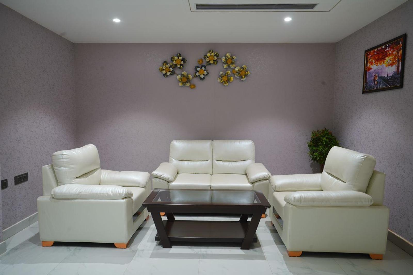 Royal Bliss Hotel Patna  Ngoại thất bức ảnh